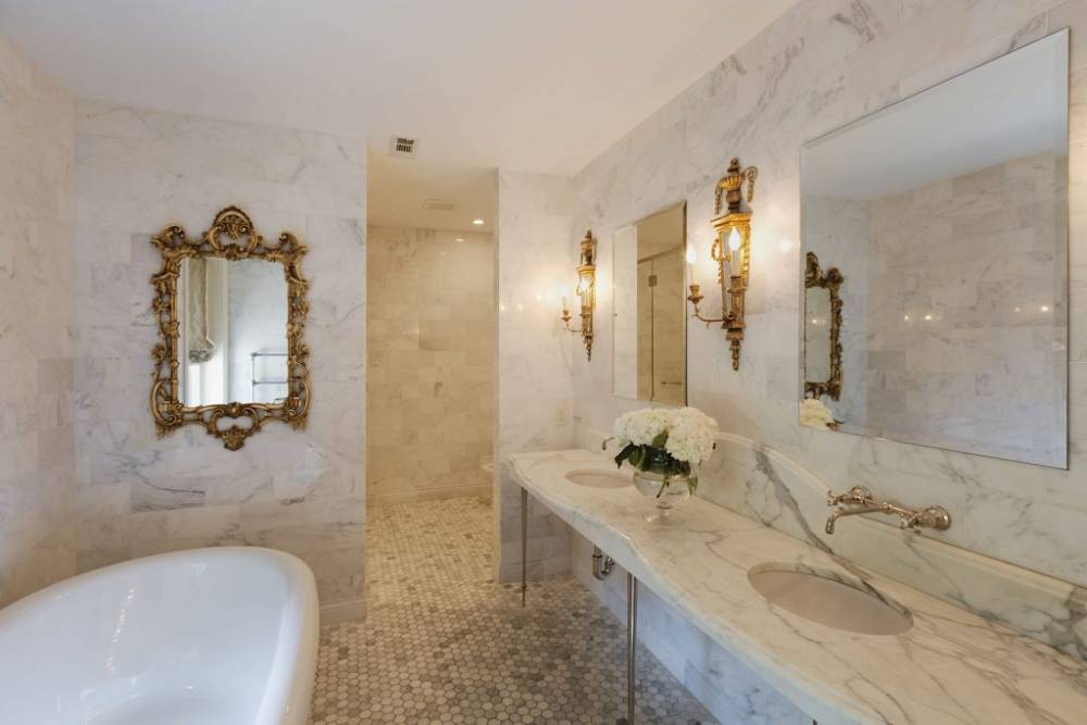 Création de salle de bain en marbre